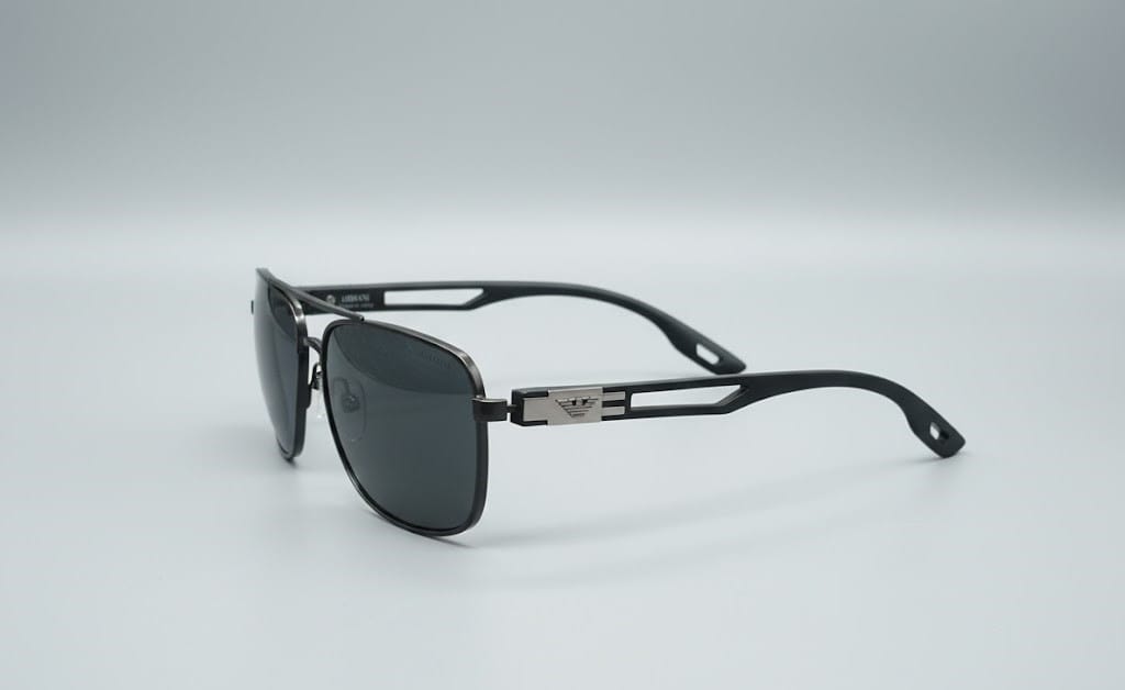 Premium Polarized Pilot Sunglasses – Ultimate Eye Protection & Style. - Image 2