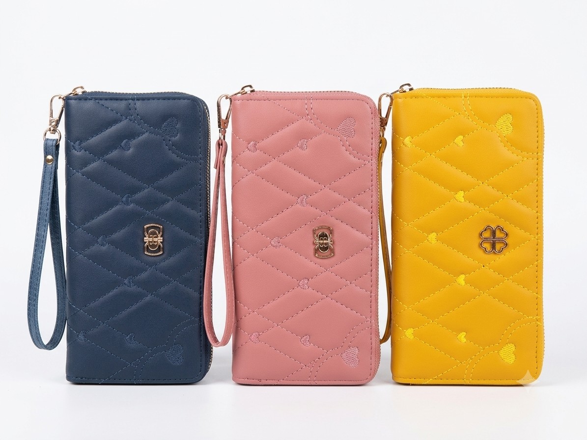 HeartQuilt Women’s Long Zipper Wallet – Stylish Wrist Strap Purse
